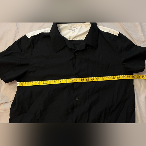 Calvin Klein Black and White Casual Button Down Shirt - Picture 3 of 6